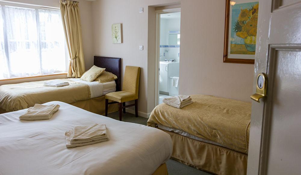 Newport Quay Bed & Breakfast Exterior photo