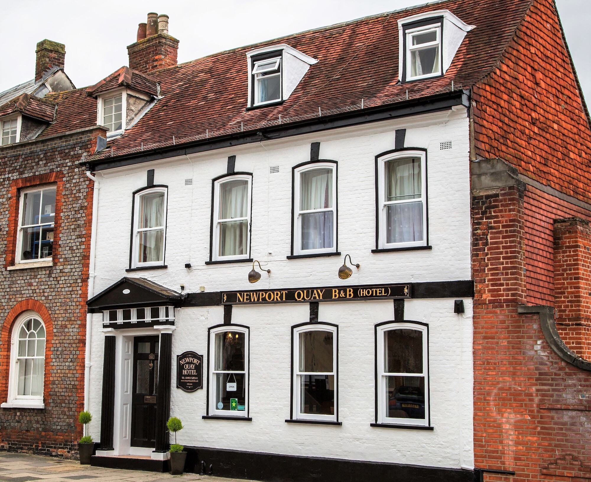 Newport Quay Bed & Breakfast Exterior photo